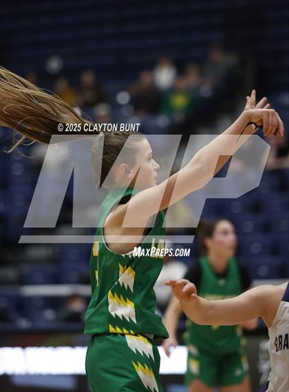 Thumbnail 3 in Grangeville vs. Lakeland (Avista Holiday Tournament) photogallery.