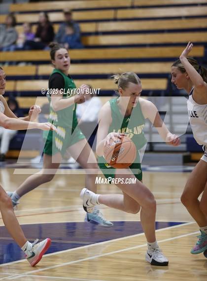 Thumbnail 1 in Grangeville vs. Lakeland (Avista Holiday Tournament) photogallery.