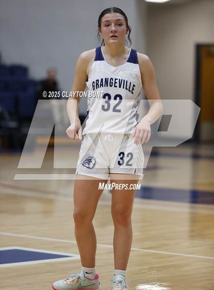 Thumbnail 1 in Grangeville vs. Lakeland (Avista Holiday Tournament) photogallery.