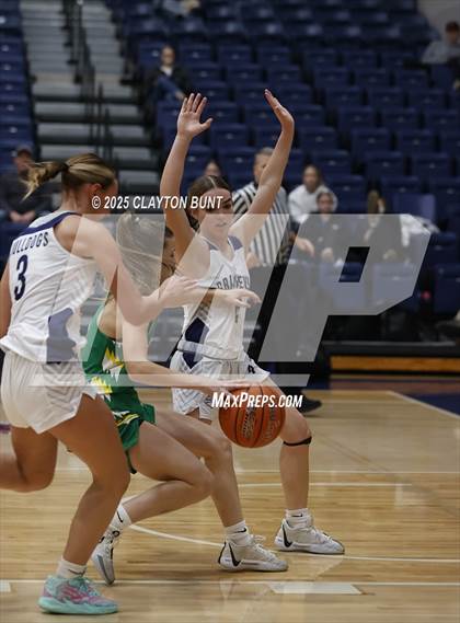 Thumbnail 3 in Grangeville vs. Lakeland (Avista Holiday Tournament) photogallery.