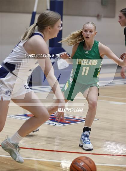 Thumbnail 2 in Grangeville vs. Lakeland (Avista Holiday Tournament) photogallery.