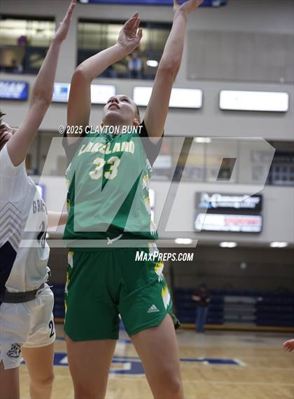 Thumbnail 3 in Grangeville vs. Lakeland (Avista Holiday Tournament) photogallery.