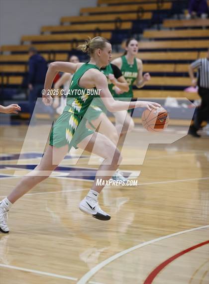Thumbnail 1 in Grangeville vs. Lakeland (Avista Holiday Tournament) photogallery.
