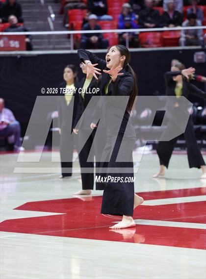 Thumbnail 1 in West "Dance" photogallery.