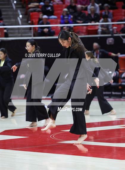 Thumbnail 1 in West "Dance" photogallery.