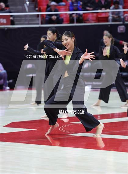 Thumbnail 2 in West "Dance" photogallery.