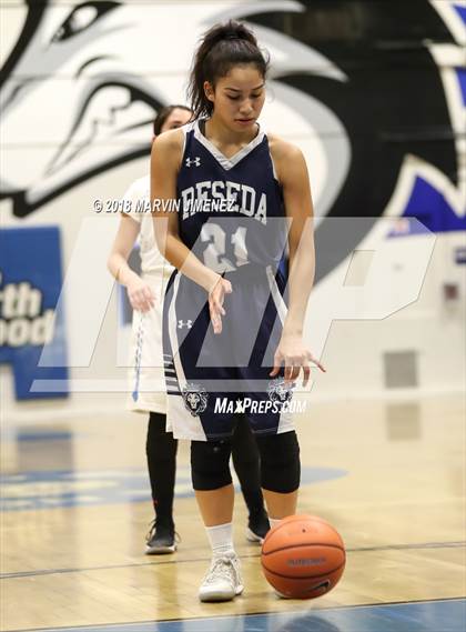 Thumbnail 3 in Reseda vs West Adams (CIF D4 Final) photogallery.