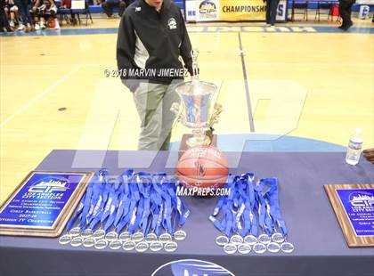 Thumbnail 1 in Reseda vs West Adams (CIF D4 Final) photogallery.