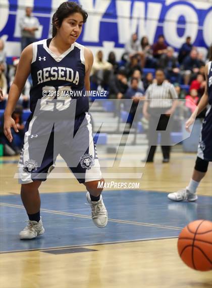 Thumbnail 3 in Reseda vs West Adams (CIF D4 Final) photogallery.