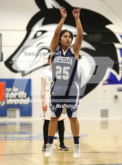 Thumbnail 1 in Reseda vs West Adams (CIF D4 Final) photogallery.