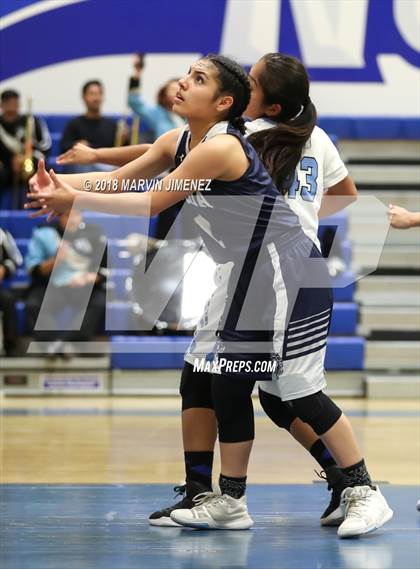 Thumbnail 2 in Reseda vs West Adams (CIF D4 Final) photogallery.