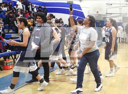 Thumbnail 2 in Reseda vs West Adams (CIF D4 Final) photogallery.