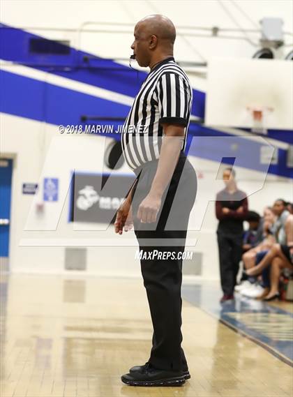 Thumbnail 1 in Reseda vs West Adams (CIF D4 Final) photogallery.