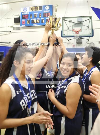 Thumbnail 3 in Reseda vs West Adams (CIF D4 Final) photogallery.