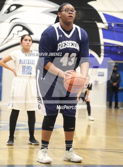 Thumbnail 2 in Reseda vs West Adams (CIF D4 Final) photogallery.
