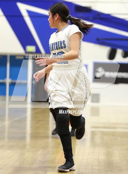 Thumbnail 3 in Reseda vs West Adams (CIF D4 Final) photogallery.