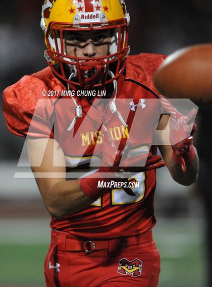 Thumbnail 3 in Mater Dei @ Mission Viejo (CIF SS D1 Semifinal) photogallery.