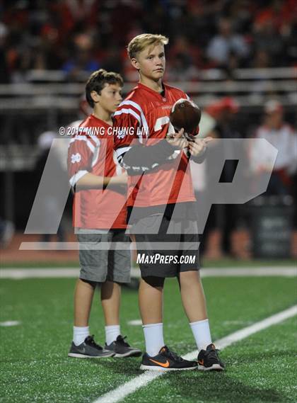 Thumbnail 2 in Mater Dei @ Mission Viejo (CIF SS D1 Semifinal) photogallery.