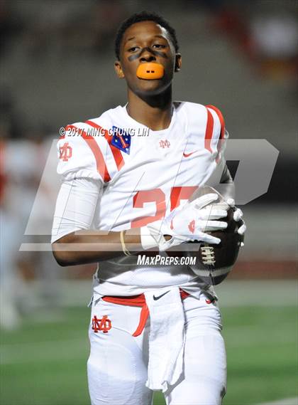 Thumbnail 3 in Mater Dei @ Mission Viejo (CIF SS D1 Semifinal) photogallery.