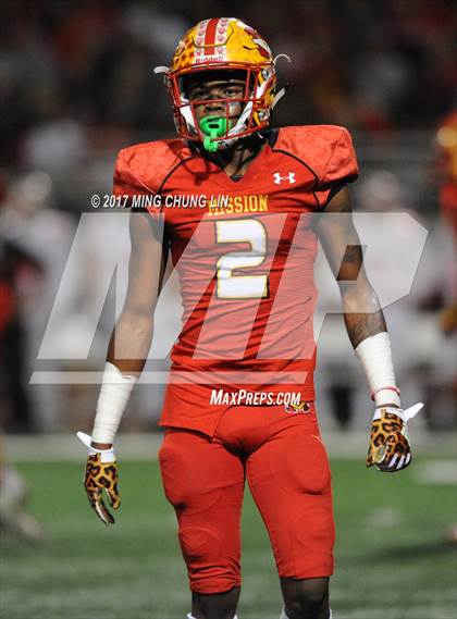 Thumbnail 3 in Mater Dei @ Mission Viejo (CIF SS D1 Semifinal) photogallery.