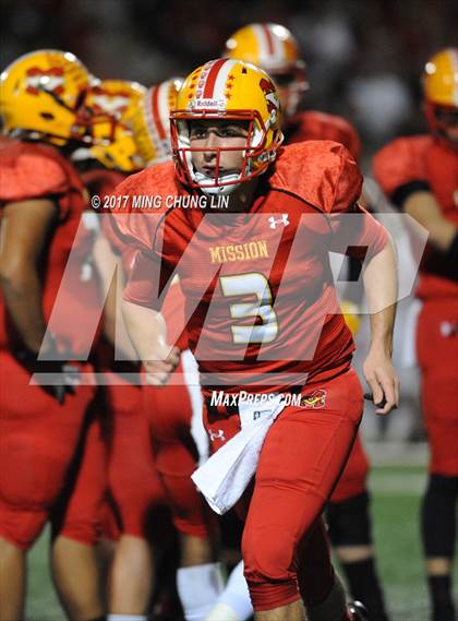 Thumbnail 2 in Mater Dei @ Mission Viejo (CIF SS D1 Semifinal) photogallery.