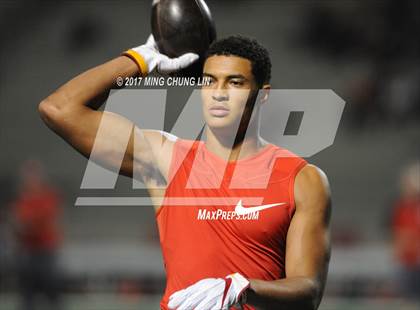 Thumbnail 2 in Mater Dei @ Mission Viejo (CIF SS D1 Semifinal) photogallery.