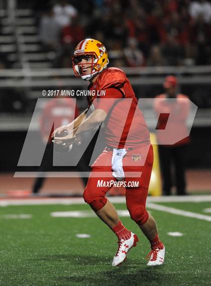 Thumbnail 3 in Mater Dei @ Mission Viejo (CIF SS D1 Semifinal) photogallery.