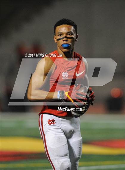Thumbnail 3 in Mater Dei @ Mission Viejo (CIF SS D1 Semifinal) photogallery.