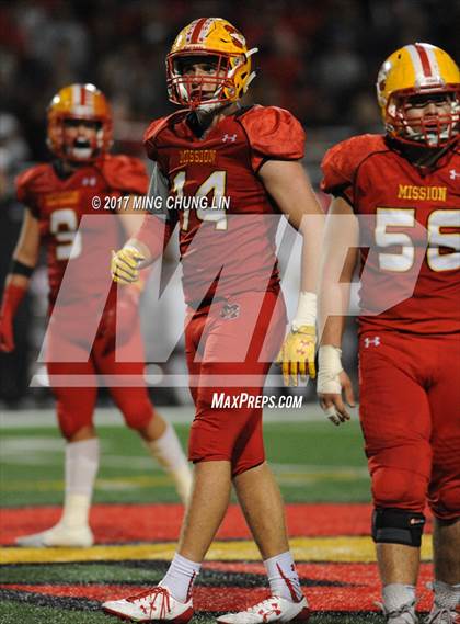 Thumbnail 2 in Mater Dei @ Mission Viejo (CIF SS D1 Semifinal) photogallery.