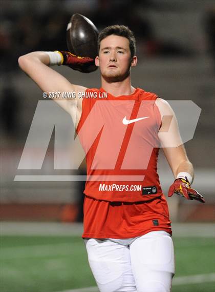 Thumbnail 3 in Mater Dei @ Mission Viejo (CIF SS D1 Semifinal) photogallery.