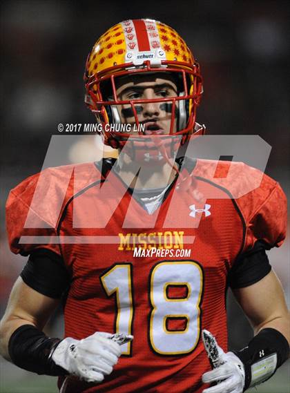 Thumbnail 2 in Mater Dei @ Mission Viejo (CIF SS D1 Semifinal) photogallery.