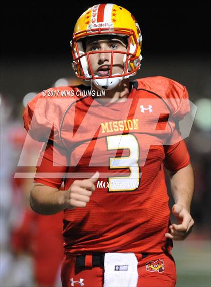 Thumbnail 3 in Mater Dei @ Mission Viejo (CIF SS D1 Semifinal) photogallery.