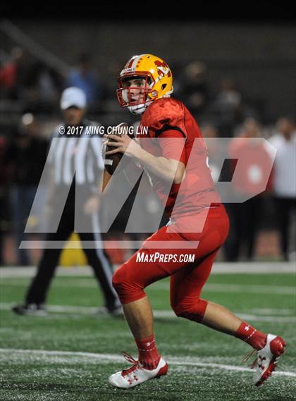 Thumbnail 2 in Mater Dei @ Mission Viejo (CIF SS D1 Semifinal) photogallery.