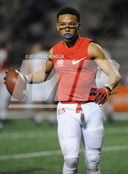 Thumbnail 2 in Mater Dei @ Mission Viejo (CIF SS D1 Semifinal) photogallery.