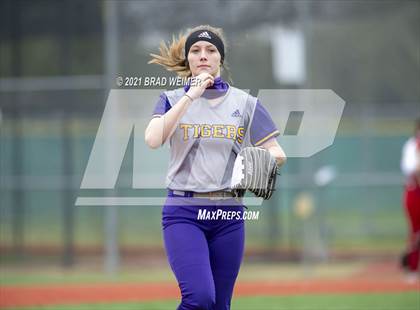 Thumbnail 1 in Assumption vs Thibodaux (Scrimmage)  photogallery.