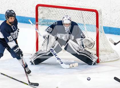 Thumbnail 3 in Framingham vs Hingham (MIAA Division 1A) photogallery.