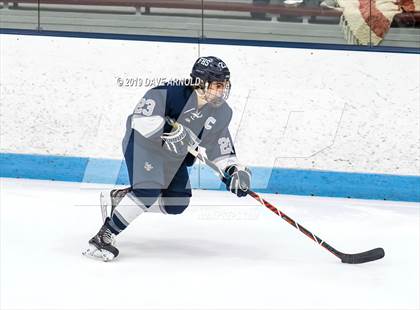 Thumbnail 3 in Framingham vs Hingham (MIAA Division 1A) photogallery.