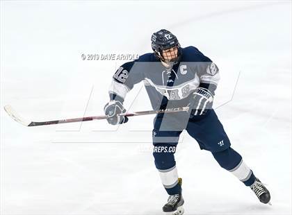 Thumbnail 3 in Framingham vs Hingham (MIAA Division 1A) photogallery.