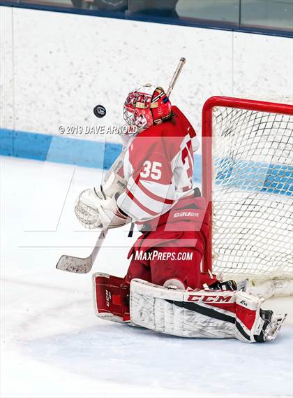 Thumbnail 2 in Framingham vs Hingham (MIAA Division 1A) photogallery.