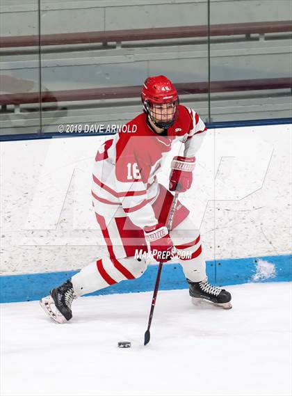 Thumbnail 3 in Framingham vs Hingham (MIAA Division 1A) photogallery.