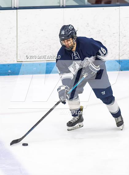Thumbnail 3 in Framingham vs Hingham (MIAA Division 1A) photogallery.