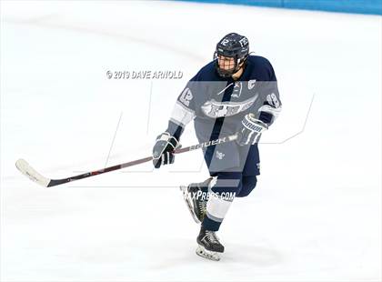 Thumbnail 3 in Framingham vs Hingham (MIAA Division 1A) photogallery.