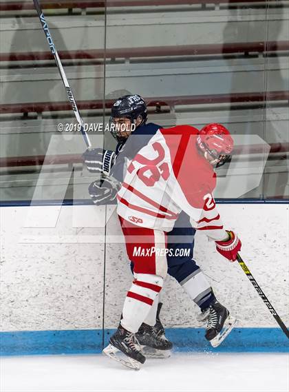 Thumbnail 2 in Framingham vs Hingham (MIAA Division 1A) photogallery.