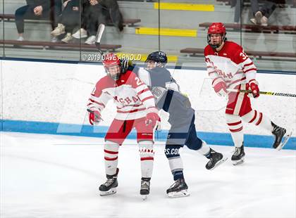 Thumbnail 3 in Framingham vs Hingham (MIAA Division 1A) photogallery.