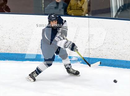 Thumbnail 1 in Framingham vs Hingham (MIAA Division 1A) photogallery.
