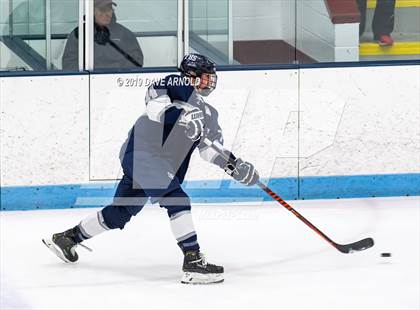 Thumbnail 3 in Framingham vs Hingham (MIAA Division 1A) photogallery.