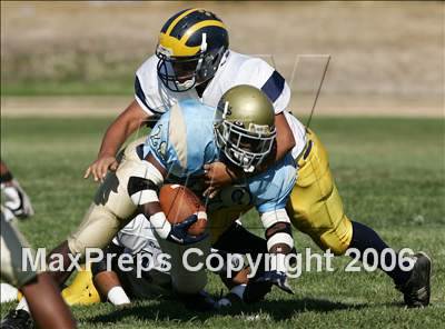 Thumbnail 3 in Rosemont @ Burbank photogallery.