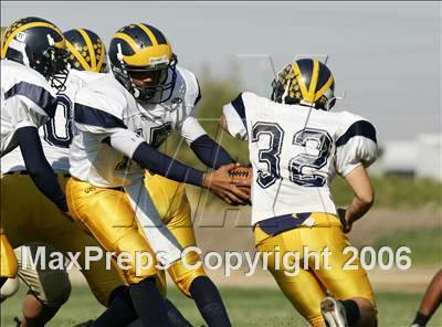 Thumbnail 3 in Rosemont @ Burbank photogallery.
