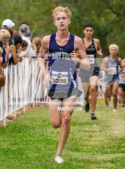 Thumbnail 1 in UIL 5A Boys Cross Country Finals photogallery.
