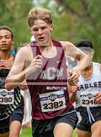 Thumbnail 2 in UIL 5A Boys Cross Country Finals photogallery.